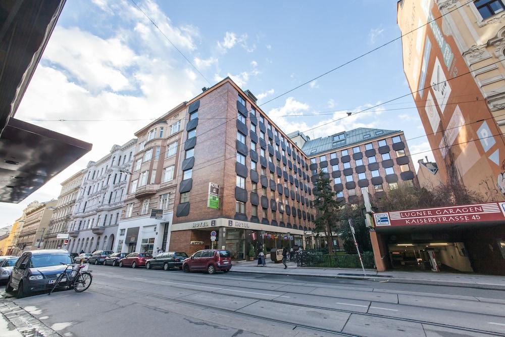 Kaffeemühle Hotel Viena